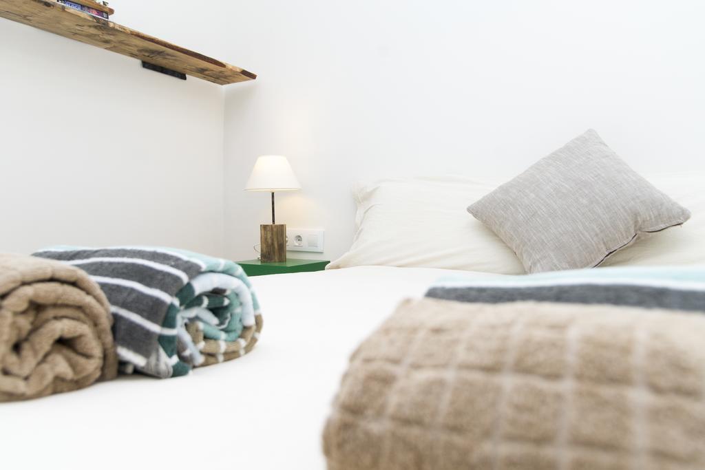 Apartments Barcelona Sagrada Værelse billede