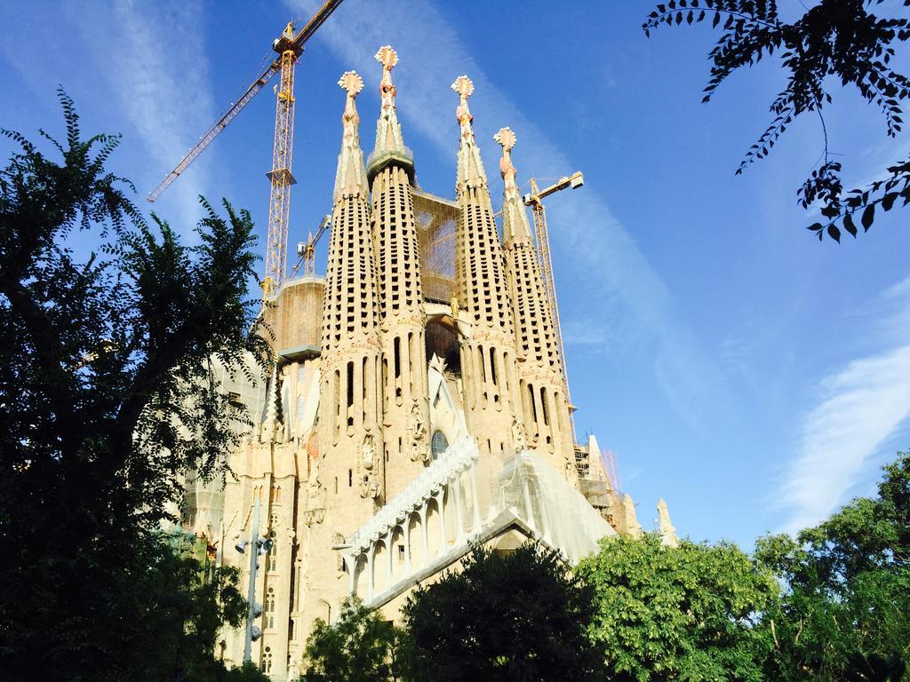 Apartments Barcelona Sagrada Eksteriør billede